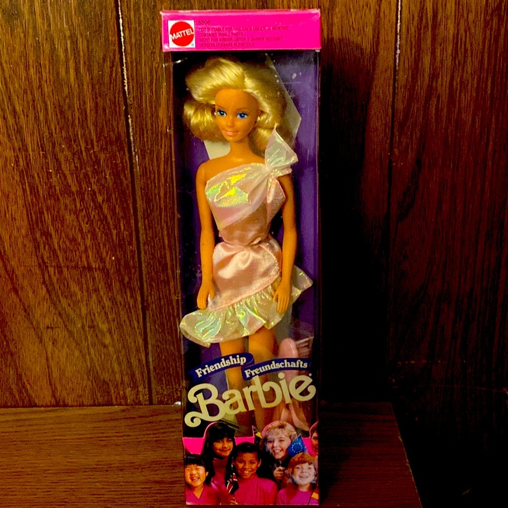 SOLD!🌹 Rare Friendship Freundschafts Foreign Barbie 🌹 #5506 🌹 1990 🌹 Vintage 🌹